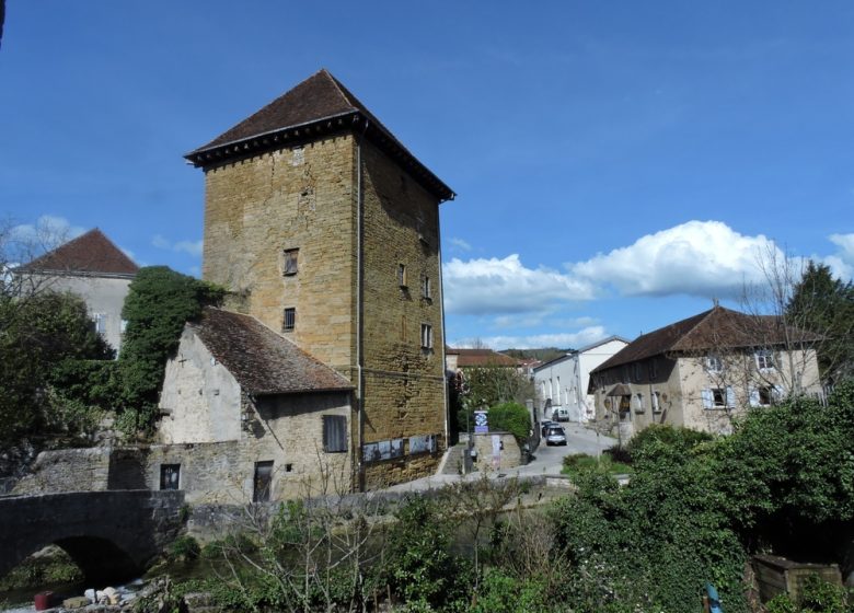 La Maison Près de la Rivière