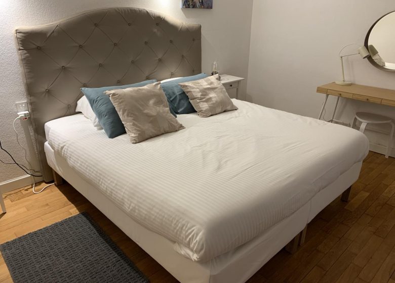 En « Chantemerle »