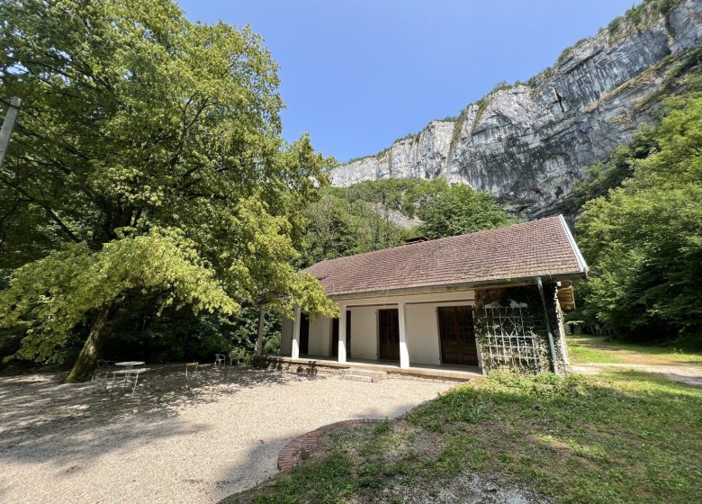 La Terrasse des Grottes