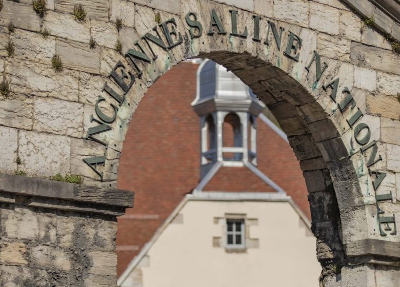 Visite d’une charpente du XVe siècle