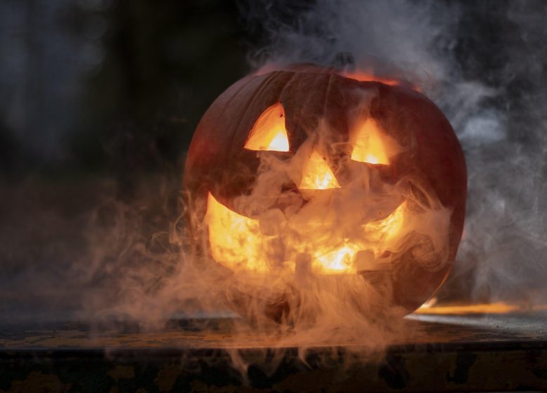 Hallowine – Jurassic Tracks